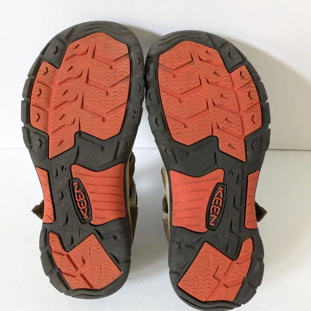Keen Newport H2 Sandal Youth 6/38 Womens 7.5 Brown Waterproof Hiking Water Shoes